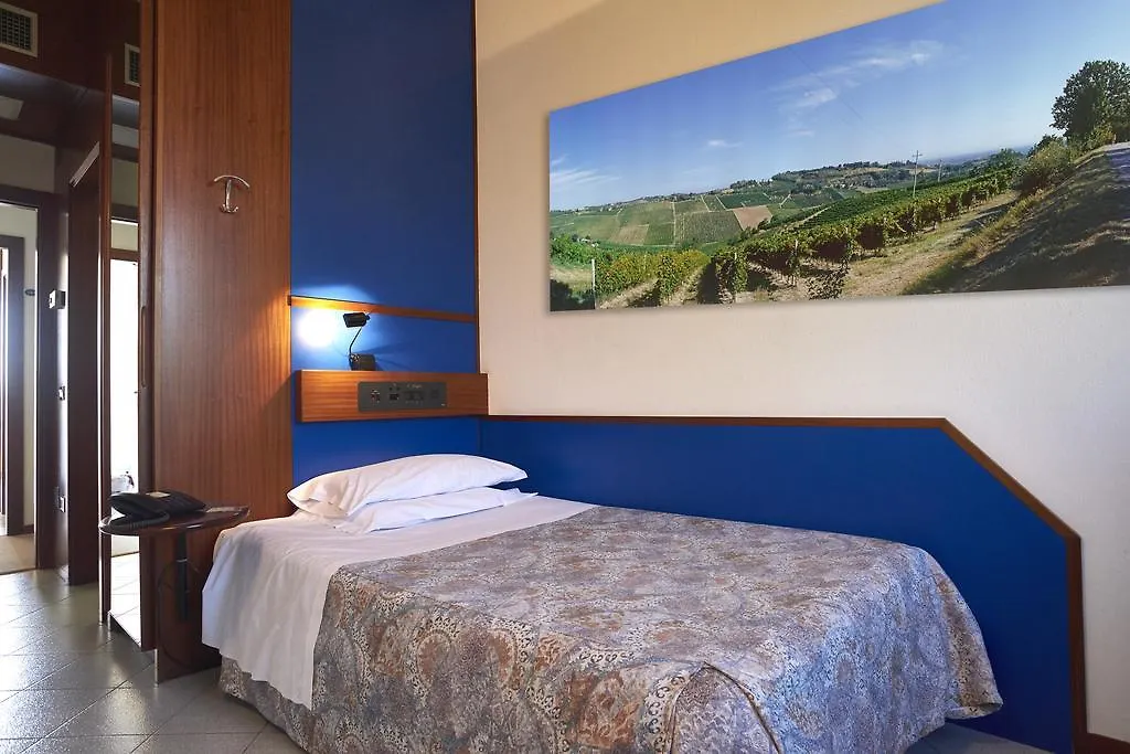 Hotel Il Maglio Imola 3*,  Italie